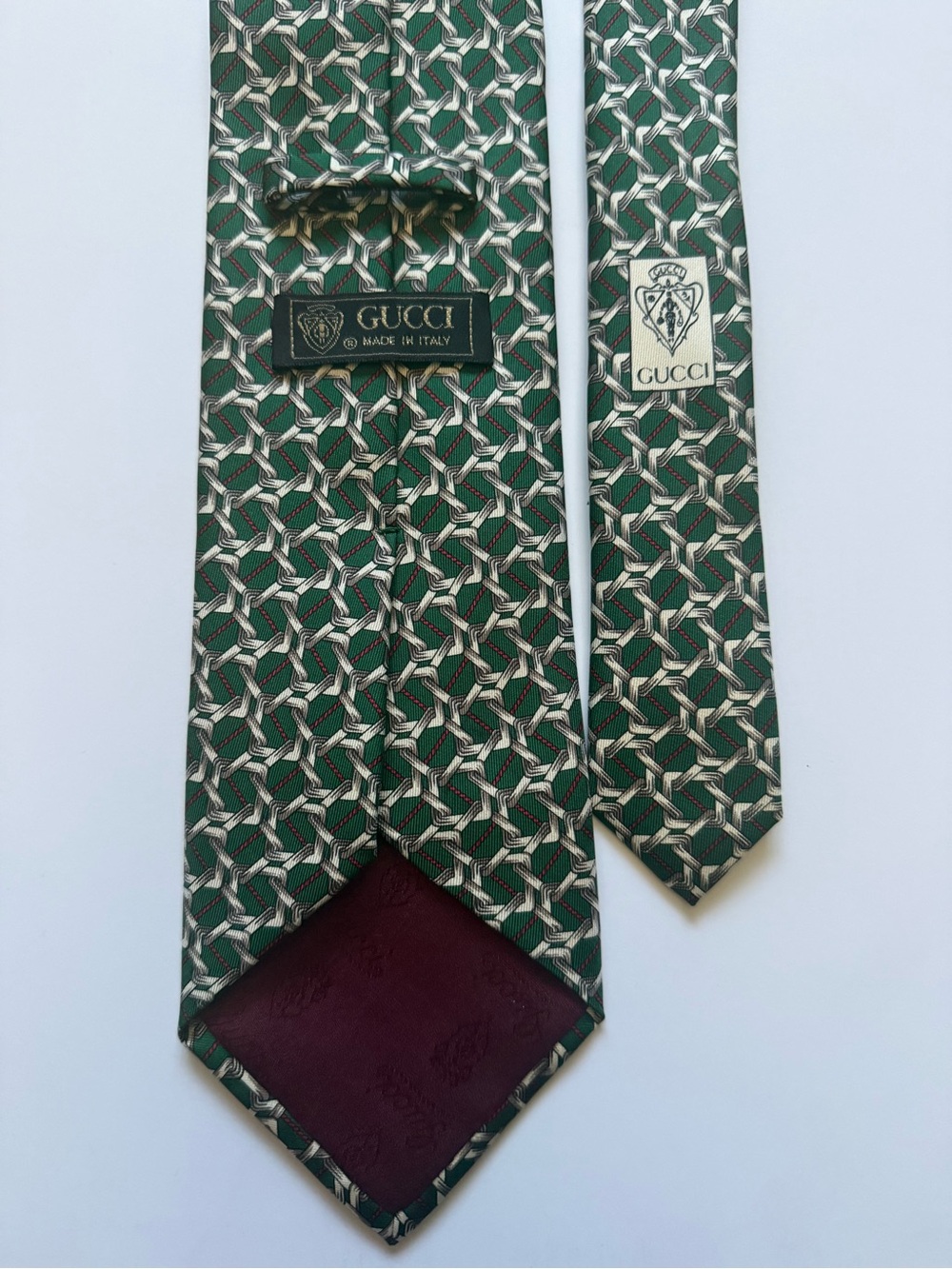 Vintage Gucci Silk Tie • Green Chain Link Pattern • Made in Italy
